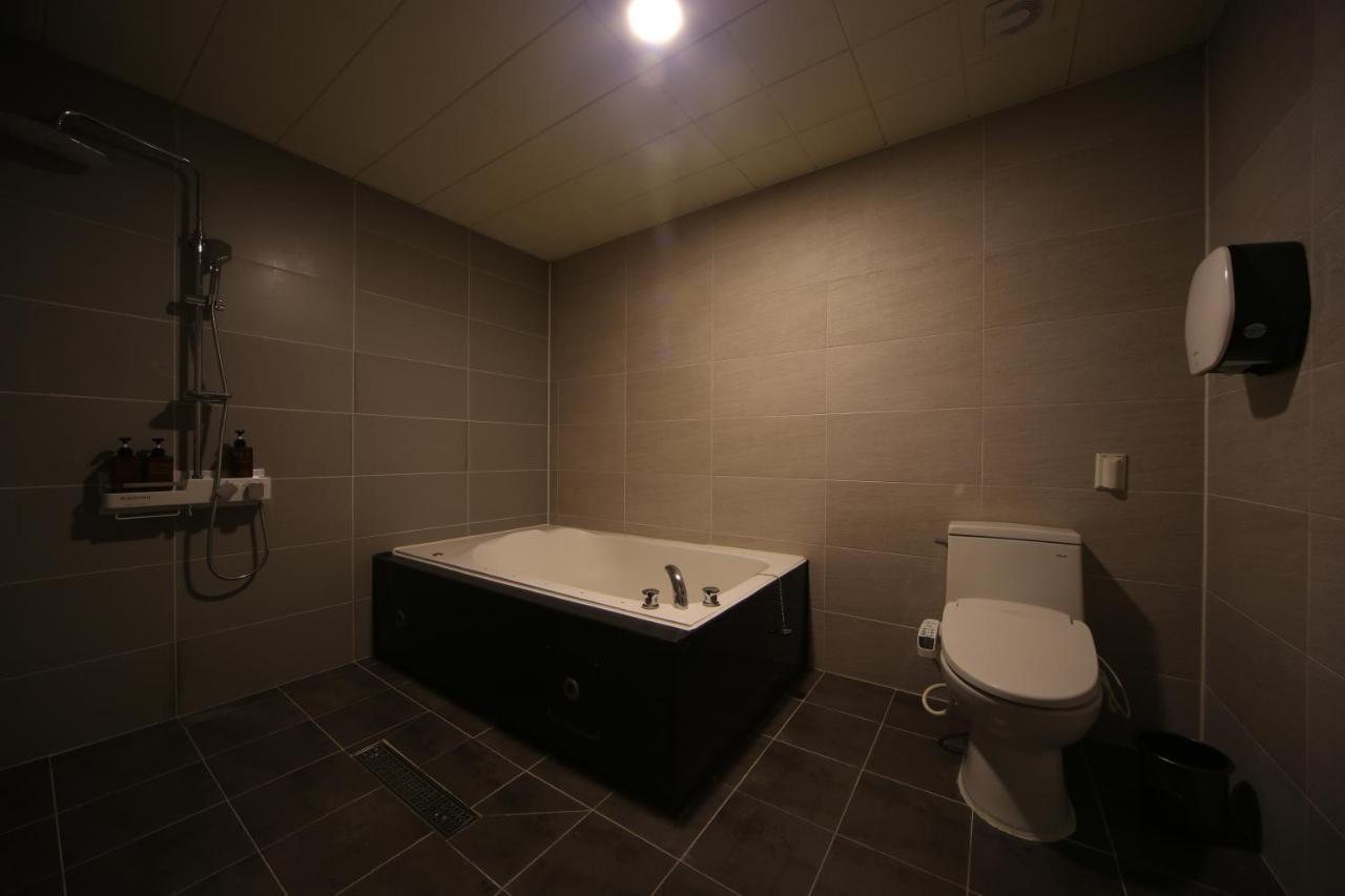 Hotel Yeogiatte Daegu Station Zewnętrze zdjęcie