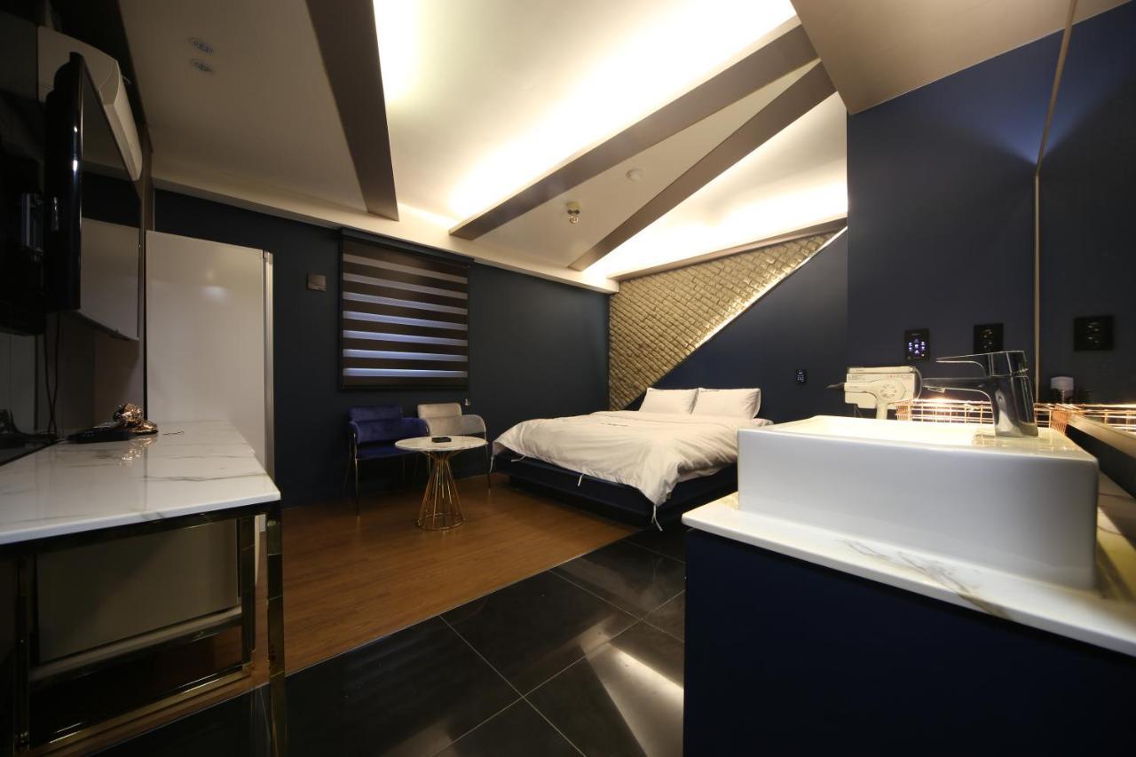 Hotel Yeogiatte Daegu Station Zewnętrze zdjęcie