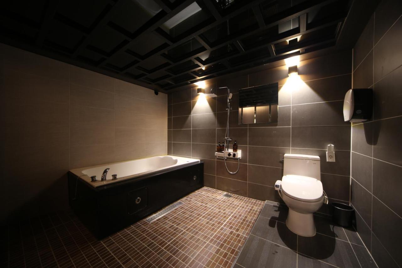 Hotel Yeogiatte Daegu Station Zewnętrze zdjęcie