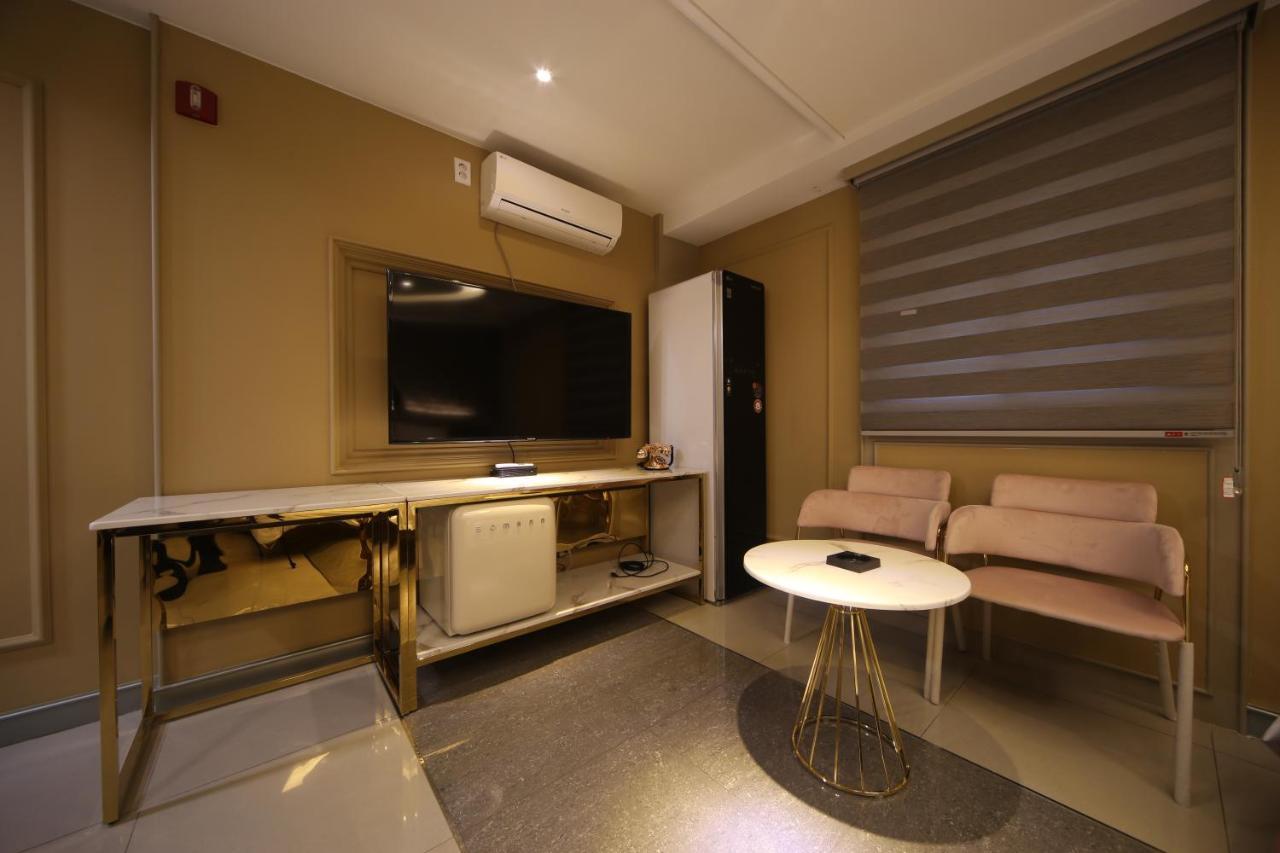 Hotel Yeogiatte Daegu Station Zewnętrze zdjęcie