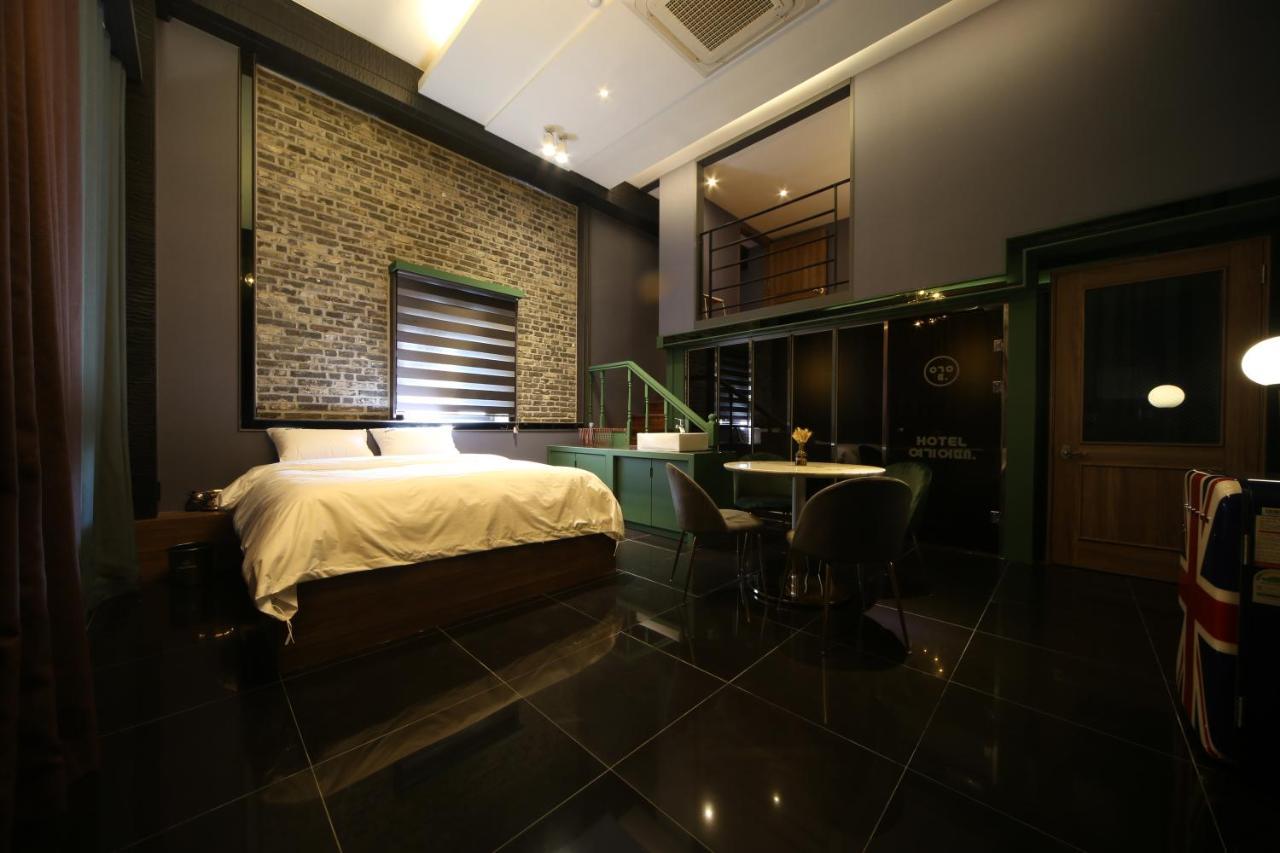 Hotel Yeogiatte Daegu Station Zewnętrze zdjęcie